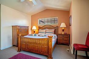 2BD Sweetwater Condo - Community Park, Pool + Hot Tub