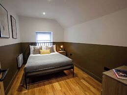 White Willow Apartment