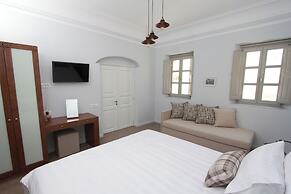 SV Mansion Oia