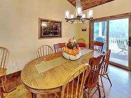 Buzzy Bee Lodge