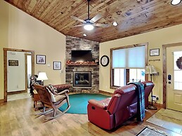 Buzzy Bee Lodge