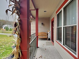 Buzzy Bee Lodge