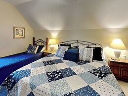 Buzzy Bee Lodge