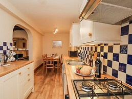 2 High Stakesby Cottages