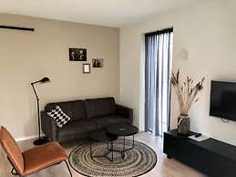 Ground Floor Lodge With Private Veranda