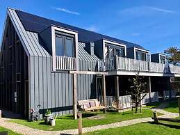 Ground Floor Lodge With Private Veranda