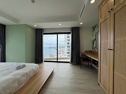 Apartment With Seaview