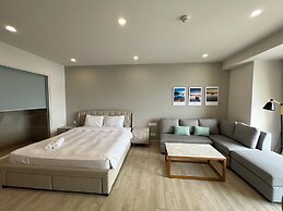 Apartment With Seaview