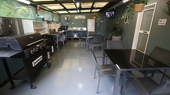 Rainforest Motel