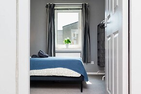 2 Bedroom Flat - Free Parking