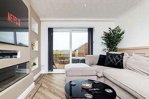 2 Bedroom House-free Parking