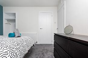 2bed House-free Parking