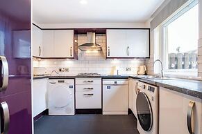 2bed House-free Parking