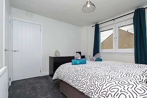 2bed House-free Parking