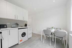 3bed House-free Parking