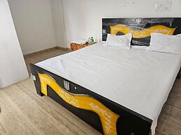 Lama Hotel Barabar