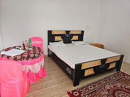 Lama Hotel Barabar