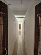 Lama Hotel Barabar
