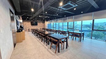 Uberzen Residence Hotel