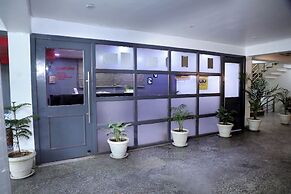 Hotel Red Chilly Pitampura