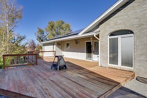 6 Mi to Barr Lake: Apt w/ Yard & Pool Access!