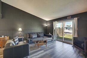 Stylish & Walkable! Pet-friendly St Augustine Gem!