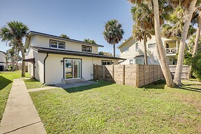 Stylish & Walkable! Pet-friendly St Augustine Gem!