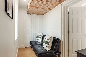 2 Mi to Ark Encounter! Walkable Williamstown Condo