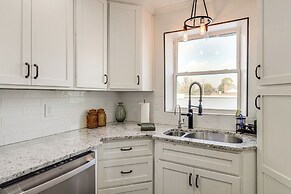 2 Mi to Ark Encounter! Walkable Williamstown Condo