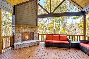 New Build! Secluded Mountain Home in Murphy