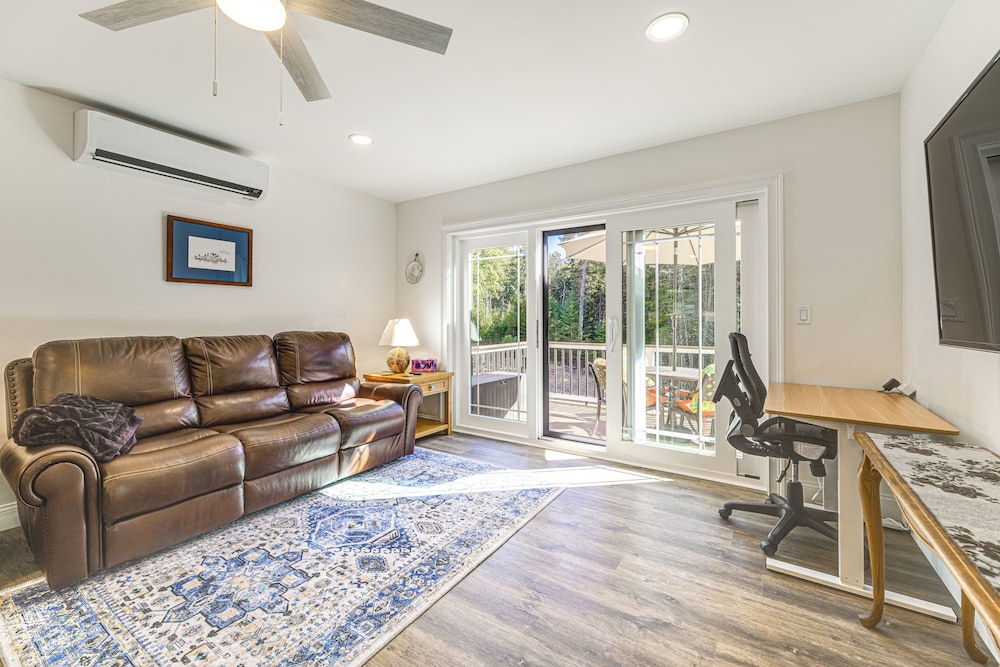 Ocean Point Hideaway: 2-story Unit on 3 Acres!