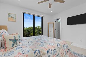 Ocean Muse Lux Waterfront Escape Pool Dock