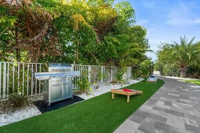 Ocean Muse Lux Waterfront Escape Pool Dock