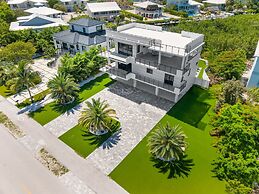 Ocean Muse Lux Waterfront Escape Pool Dock