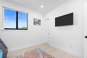 Ocean Muse Lux Waterfront Escape Pool Dock