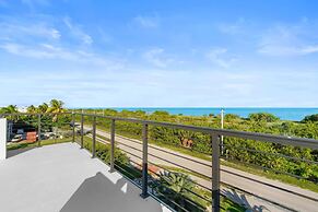 Ocean Muse Lux Waterfront Escape Pool Dock