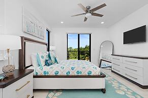 Ocean Muse Lux Waterfront Escape Pool Dock