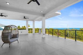 Ocean Muse Lux Waterfront Escape Pool Dock