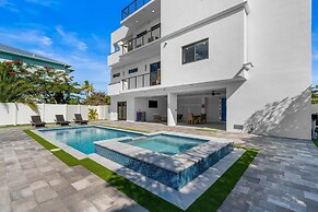 Ocean Muse Lux Waterfront Escape Pool Dock