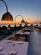 Blue Studios By Comfort Suites