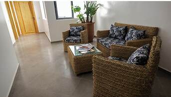 Dar Makai Surf Hotel