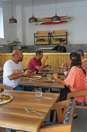 Dar Makai Surf Hotel