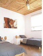 Dar Makai Surf Hotel