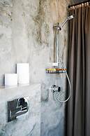 Svaja ApartHotel & Spa