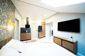 Svaja ApartHotel & Spa