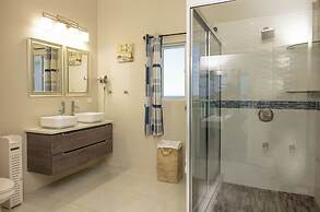Majestic Heights Bed & Breakfast