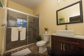Majestic Heights Bed & Breakfast
