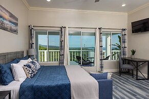 Majestic Heights Bed & Breakfast