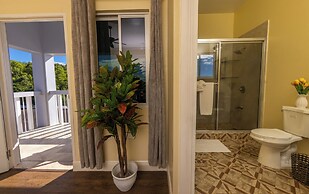 Majestic Heights Bed & Breakfast