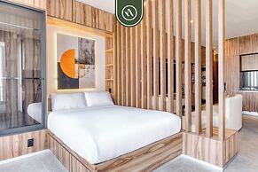Luxury Studio - Revolution Monument View - Pool